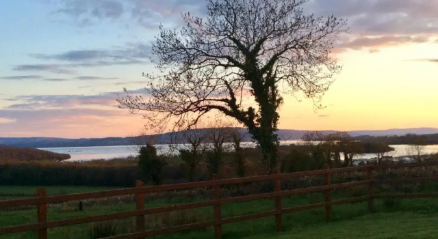 Erne View Cottage, Забронировать Дом для отпуска Коттеджи Lough Erne, Коттедж