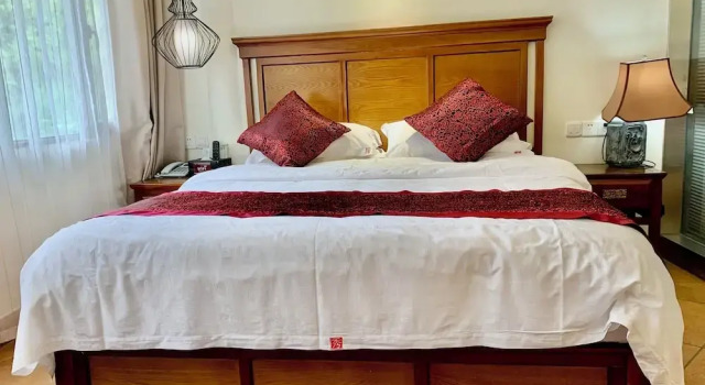 Номер Comfort Guilin Crystal Crescent Moon Hotel