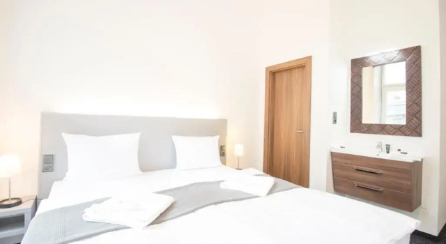Четырёхместный номер Standard с балконом Narodni Stay