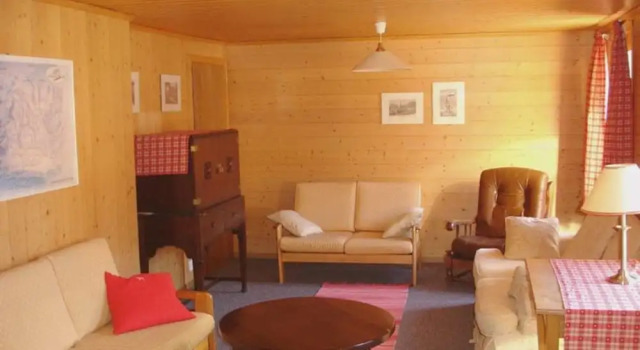 Двухместный номер Classic с балконом Chalet Suisse Bed and Breakfast