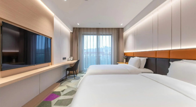 Lavande Hotel Guangzhou Shibi Metro Station, Забронировать Отель Отели Guangzhou Area 3 звезды, 3*