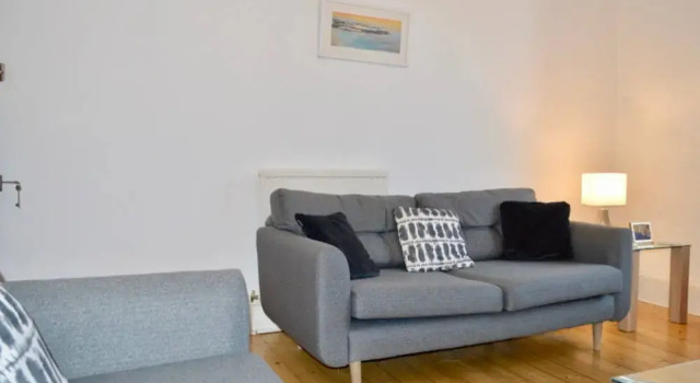 Modern and Bright 1 Bed Flat Near Leith, Prenota Hotel Leith 