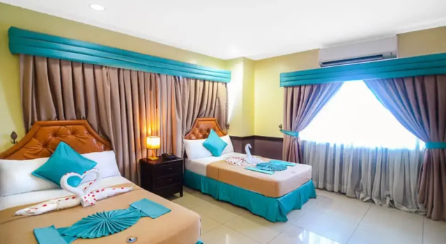 Семейный номер Standard Mariners Court Hotel Cebu