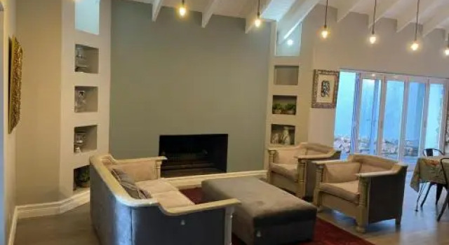 Modjadji House, Book Hotel Roodepoort Gauteng