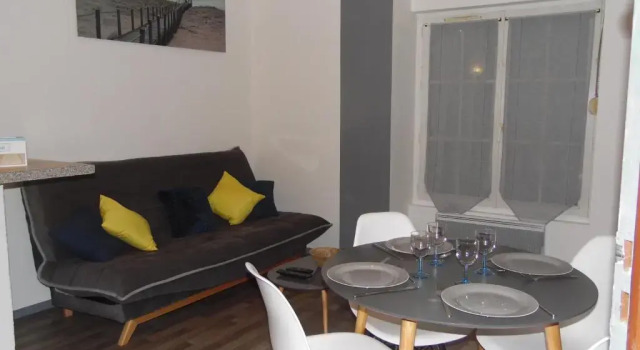 Апартаменты Avec JARDINET sans vis à vis Plein centre ville au RDC 350m de la plage