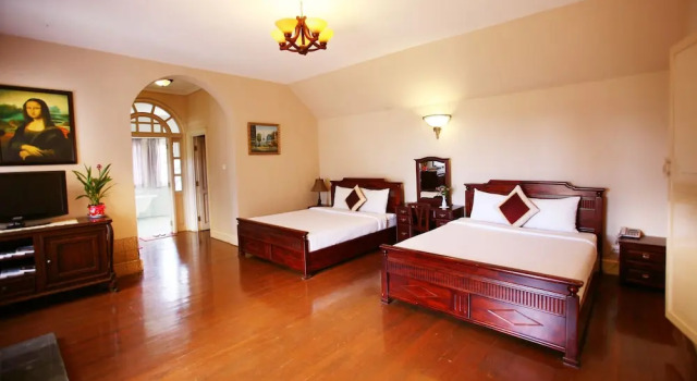 Двухместный номер Standard с балконом Dalat Cadasa Resort