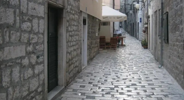 Holiday Home Lu-Lu, Забронировать Отель Отели Шибеник 3 звезды, рядом с Sibenik Town Museum, 3*