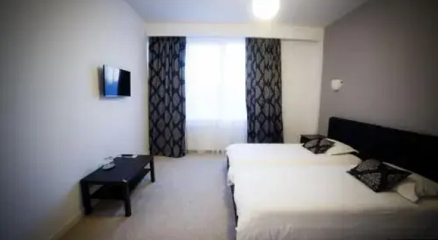 Zero, Prenota Hotel Cluj-Napoca 