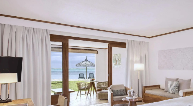 Paradis Beachcomber Golf Resort & Spa