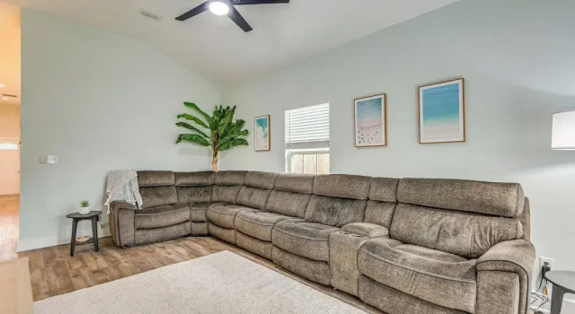 Коттедж 1 Mi to Dtwn: Pet-friendly Pensacola Getaway!
