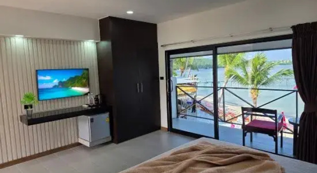 Номер Deluxe рядом с пляжем Samui Pier Beach Front & Resort