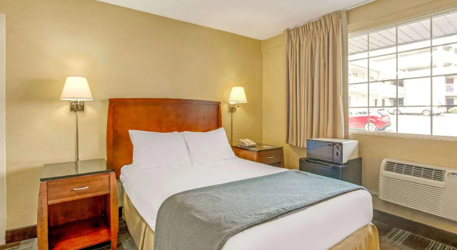 Двухместный номер Standard Travelodge by Wyndham Silver Spring