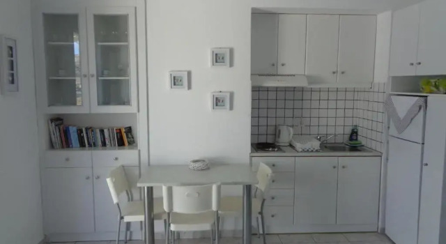 Апартаменты Blue and White Studios & Apartments