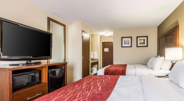 Четырёхместный номер Standard Comfort Inn Norwalk - Sandusky