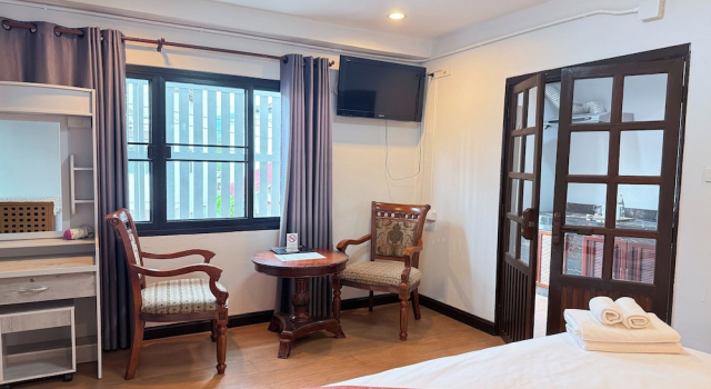 Полулюкс TJR Boutique Hotel