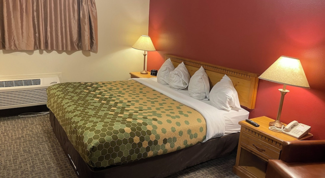 Шестиместный люкс Harmony Inn & Suites