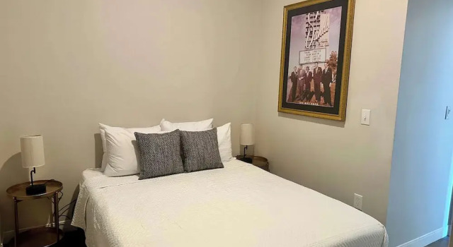 Люкс The 333 Suites 302  Stay for 6