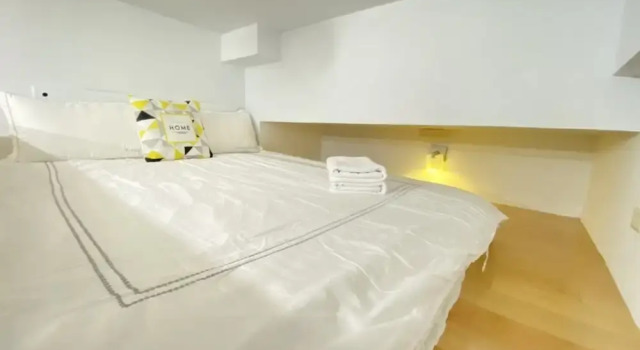 Tokyo Loft duplex apt, Prenota Affittacamere Hotel a Taybey con parcheggio, Parcheggio
