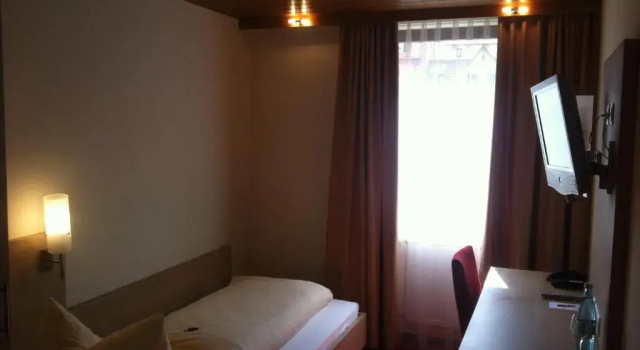 Одноместный номер Standard с видом на реку Tauberhotel Kette