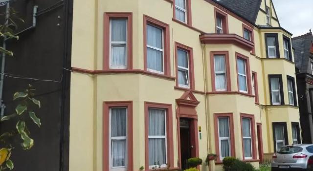 Killarney Guest House, Забронировать Гостевой дом Отели Корк с парковкой, рядом с CIT Crawford College of Art and Design, Парковка
