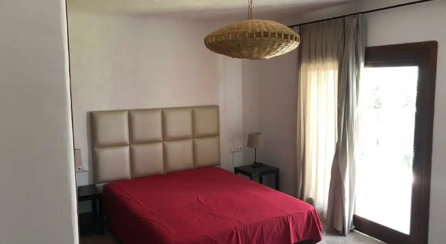 Villa Rio, Rezerwuj Willa Hotele w Tanger-Tetouan z parkingiem, Parking