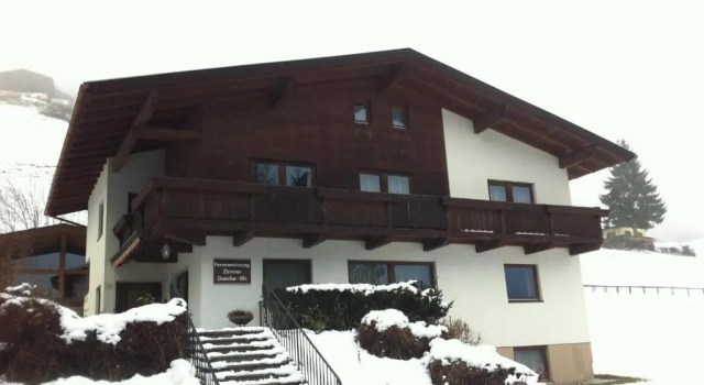 Ferienwohnung Zita Weber, Rezerwuj Hotel Hotele w Tyrol z parkingiem, Parking