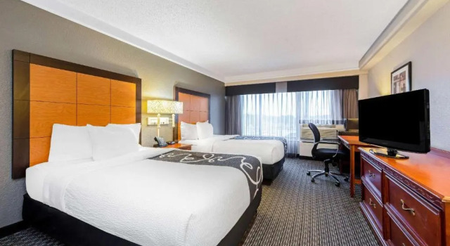 Четырёхместный номер Standard La Quinta Inn & Suites by Wyndham New Orleans Airport