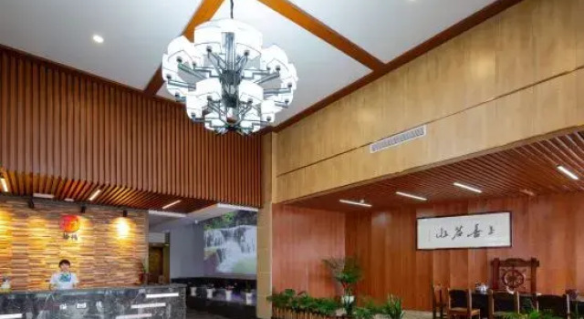 Macheng Cat Zhanzhen Hotel, Varaa Hotelli Macheng Hubei