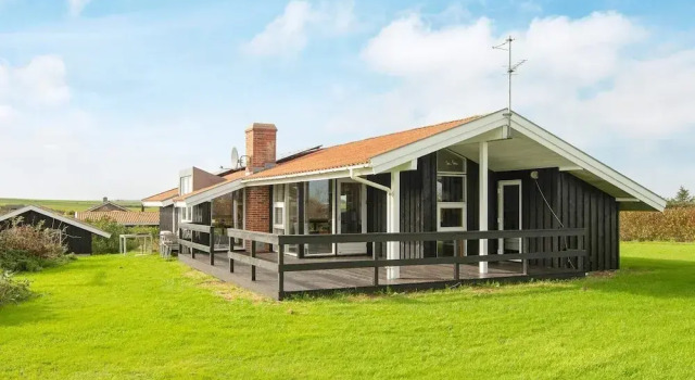 Коттедж 6 person holiday home in Lemvig-By Traum