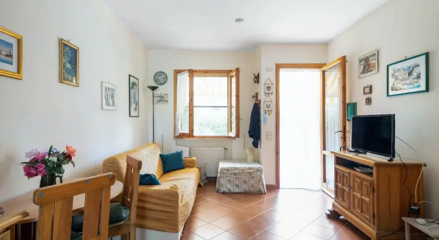 House With 3 Bedrooms in Sabaudia, With Wonderful Lake View and Enclosed Garden Near the Beach, Prenota Hotel Hotel a Lazio con parcheggio, Parcheggio