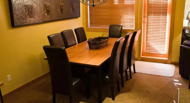 Cottage Pinnacle Ridge Chalets by Fernie Lodging Co