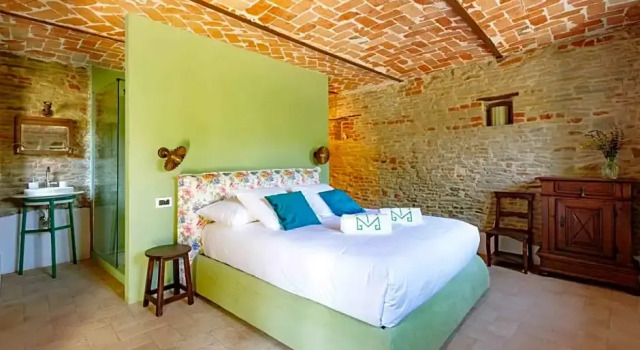 Tenuta Miranda, Boek Hotel Cassinasco Monferrato