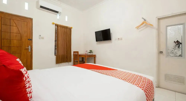 Oyo 2711 Come Well, Book Hostel Sleman Yogyakarta Province