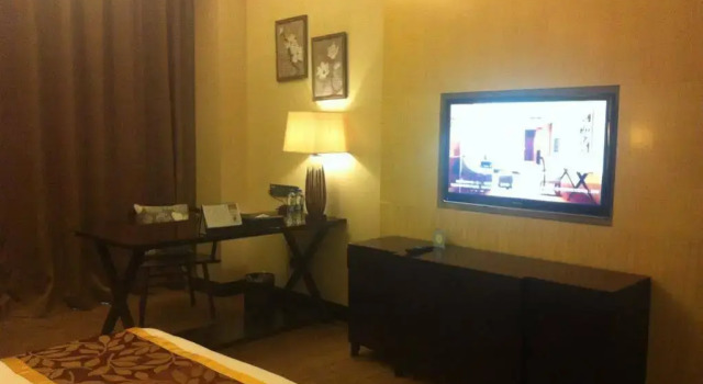 Chongqing Qintaiyue Hotel, Забронировать Отель Отели Чунцин 3 звезды, рядом с Площадь Санься, 3*