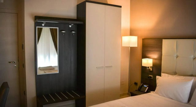 Brain Rooms & Suite