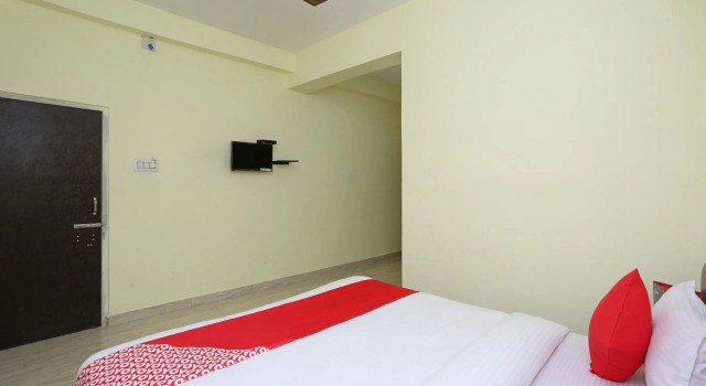 OYO 11547 Royal Treat, Prenota Hotel Cuttack 