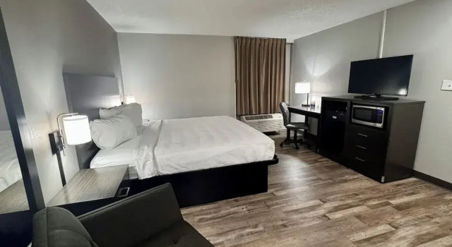 Люкс Deluxe Baymont by Wyndham Great Falls City Center