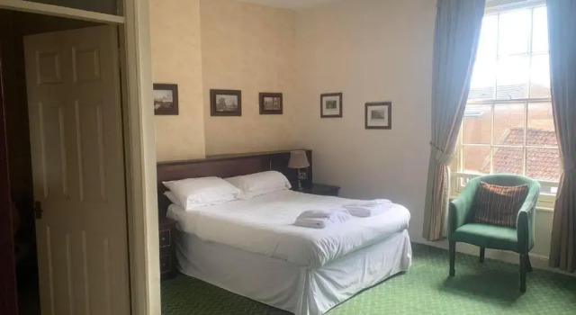 Номер Deluxe The Bell Hotel