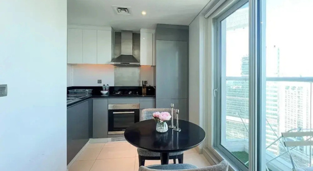 Centrally Located Cozy Burj Khalifa view, Забронировать Апартаменты/квартира Апартаменты Эмирата Дубая, рядом с Деловой район Эмаар-Сквер, Апартаменты/квартира