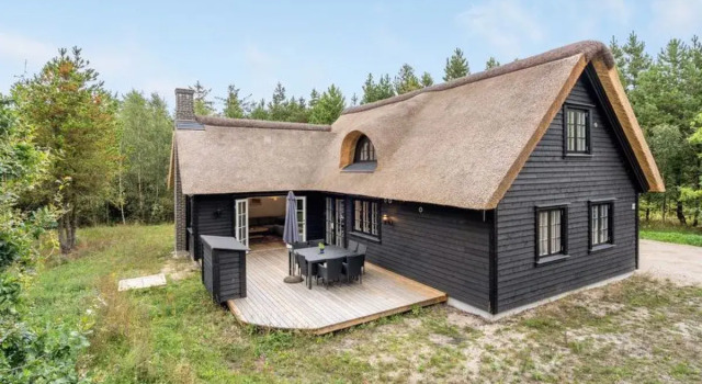 "Meglena" - 1.2km from the sea in Western Jutland, Rezerwuj Hotel Hotele w Sønderjylland z parkingiem, Parking