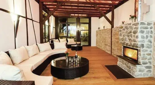 Kastanienhof, Rezervați Hotel Eppstein Taunus