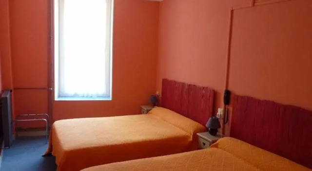 Hotel Régina, Забронировать Отель Салон-де-Прованс Буш-дю-Рон