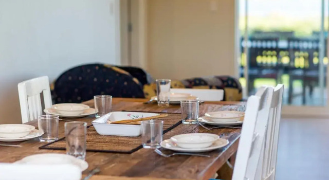 Waterfront Wonder - Matarangi Holiday Home, Забронировать Отель Матаранги Coromandel Peninsula