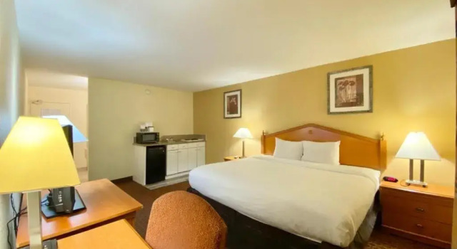 Номер Deluxe Ocotillo Inn
