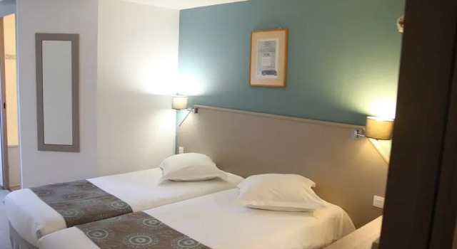 Kyriad Hotel Besançon Ecole Valentin, Book Hotel Hoteller i Besancon med parkering, Parkering