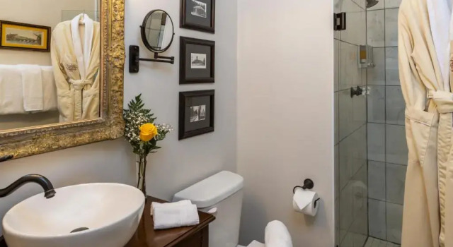Номер Standard Arsenic and Old Lace Bed & Breakfast Inn