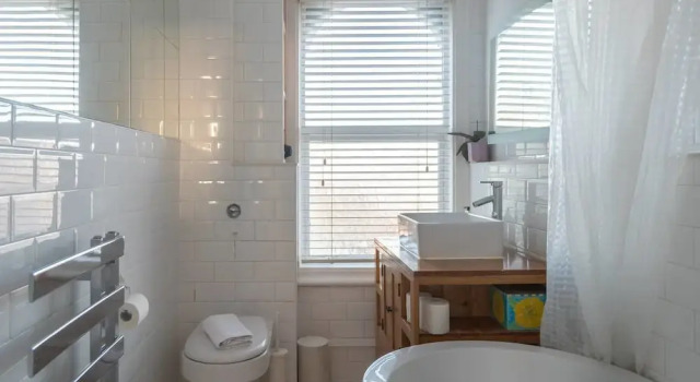 Wonderful 2 bed by Queen's Park, for 6 Guests!