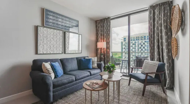 Номер Standard Downtown Doral Condo w-Free Parking