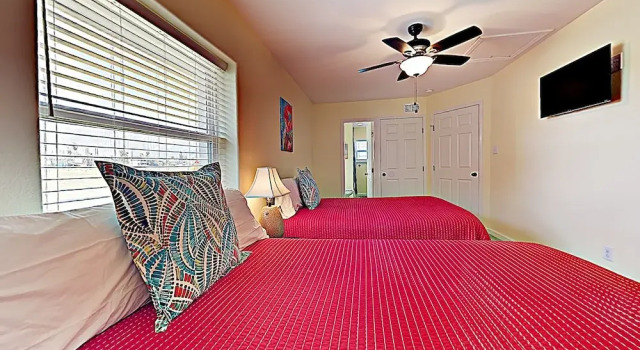 48 Sea Isle Village - One Bedroom Bungalow