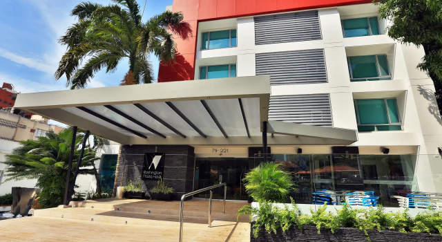 Hotel Washington Plaza